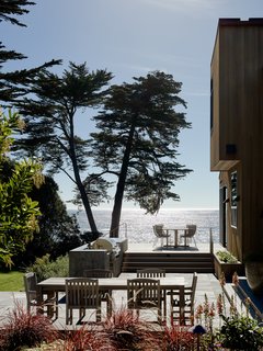 This Renovated Sea Ranch Retreat Is an Absolute Must-See - Photo 11 of 14 -