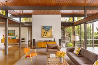 This Post-and-Beam in Pasadena Offers Classic California Living For $1.9M - Photo 1 of 11 -
