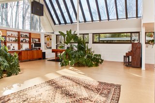 The Stunningly Restored Hassrick Residence by Richard Neutra Hits the Market at $2.2M - Photo 2 of 12 -