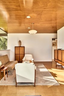 The Stunningly Restored Hassrick Residence by Richard Neutra Hits the Market at $2.2M - Photo 9 of 12 -