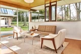 The Stunningly Restored Hassrick Residence by Richard Neutra Hits the Market at $2.2M - Photo 8 of 12 -