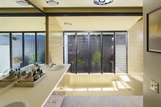 Offered at $899K, a Restored Midcentury Abode Shines in Southern California - Photo 8 of 13 -