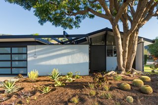 Offered at $899K, a Restored Midcentury Abode Shines in Southern California - Photo 1 of 13 -