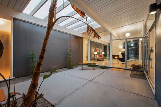Real Estate Roundup: 10 Midcentury Modern Eichlers For Sale - Photo 2 of 10 -