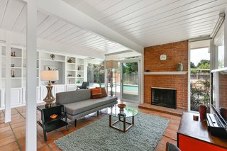 Real Estate Roundup: 10 Midcentury Modern Eichlers For Sale - Photo 9 of 10 -