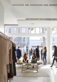 Bohlin Cywinski Jackson Designs a Tech-Forward Retail Experience For Reformation - Photo 2 of 6 -