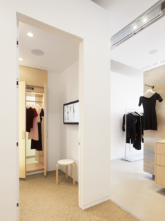 Bohlin Cywinski Jackson Designs a Tech-Forward Retail Experience For Reformation - Photo 5 of 6 -