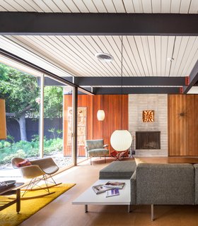 A Stunningly Restored Midcentury by Case Study Architect Craig Ellwood Asks $800K in San Diego - Photo 1 of 9 -