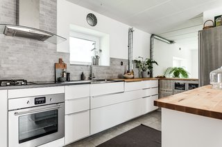 Make This Enchanting Swedish Greenhouse Your Home For $864K - Photo 4 of 11 -