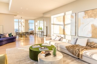 Tour This Frank Gehry-Designed Penthouse in NYC That’s Back on the Market - Photo 3 of 8 -