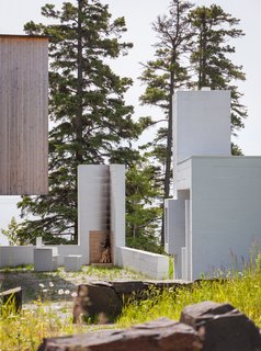 A Lake Superior Escape With a Whitewashed Masonry Sauna - Photo 2 of 12 -