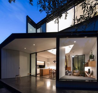 Unfurled House By Christopher Polly Architect - Photo 2 of 21 -