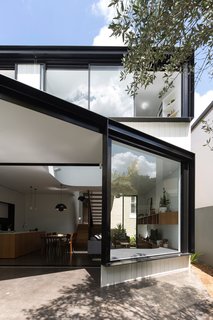 Unfurled House By Christopher Polly Architect - Photo 5 of 21 -
