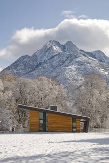 Pasture Project is built on a pasture in the shadows of Mt. Olympus in Holladay, Utah by Imbue Design. With a focus on using minimal energy, the home’s living space is situated with a north/south orientation to aid in winter heat gain and summer protection.