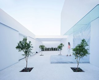 Domus Aurea: A Modern, Mexican Residence with Mountain Views - Photo 2 of 22 -