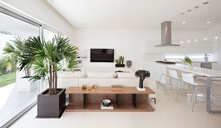 Domus Aurea: A Modern, Mexican Residence with Mountain Views - Photo 6 of 22 -
