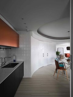 A Colorful Apartment Inspired by Paper Patterns Used in Fashion - Photo 5 of 19 -