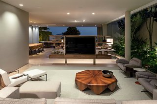 A Modern Beachfront House in São Sebastião, Brazil - Photo 6 of 14 -