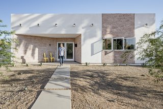 #exterior<span> <a href="/discover/modern">#modern</a></span><span> <a href="/discover/southwestern">#southwestern</a></span><span> <a href="/discover/infill">#infill</a></span><span> <a href="/discover/newbuild">#newbuild</a></span><span> <a href="/discover/historic">#historic</a></span><span> <a href="/discover/desert">#desert</a></span><span> <a href="/discover/phoenix">#phoenix</a></span><span> <a href="/discover/arizona">#arizona</a></span>