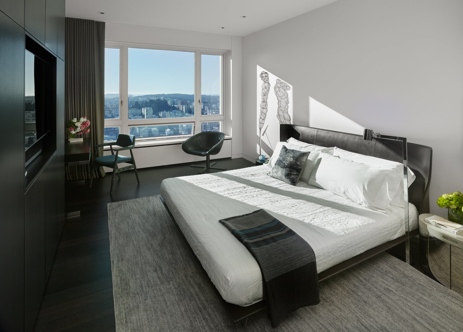 Photo 13 of 18 in Sky Gallery Residence by Knock Architecture + Design ...
