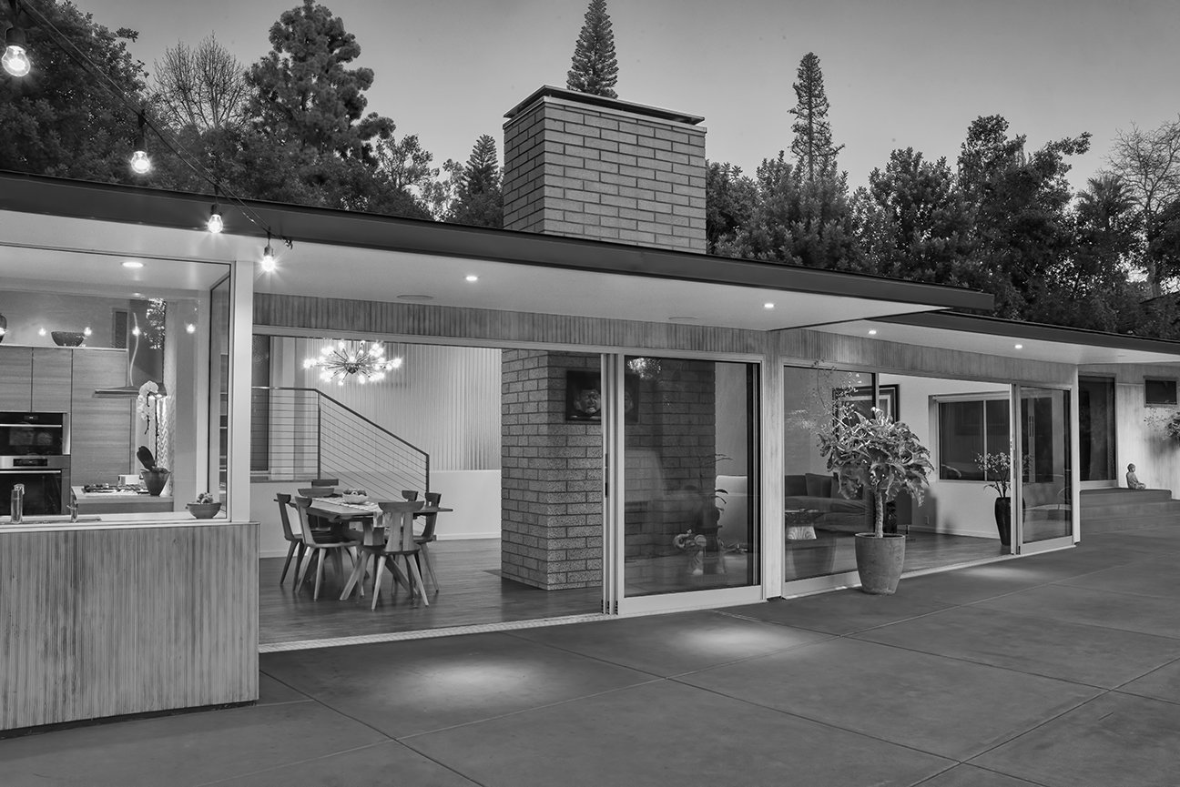 Photo 6 of 10 in Case Study House 10 by Dennis Hill, Content Creation