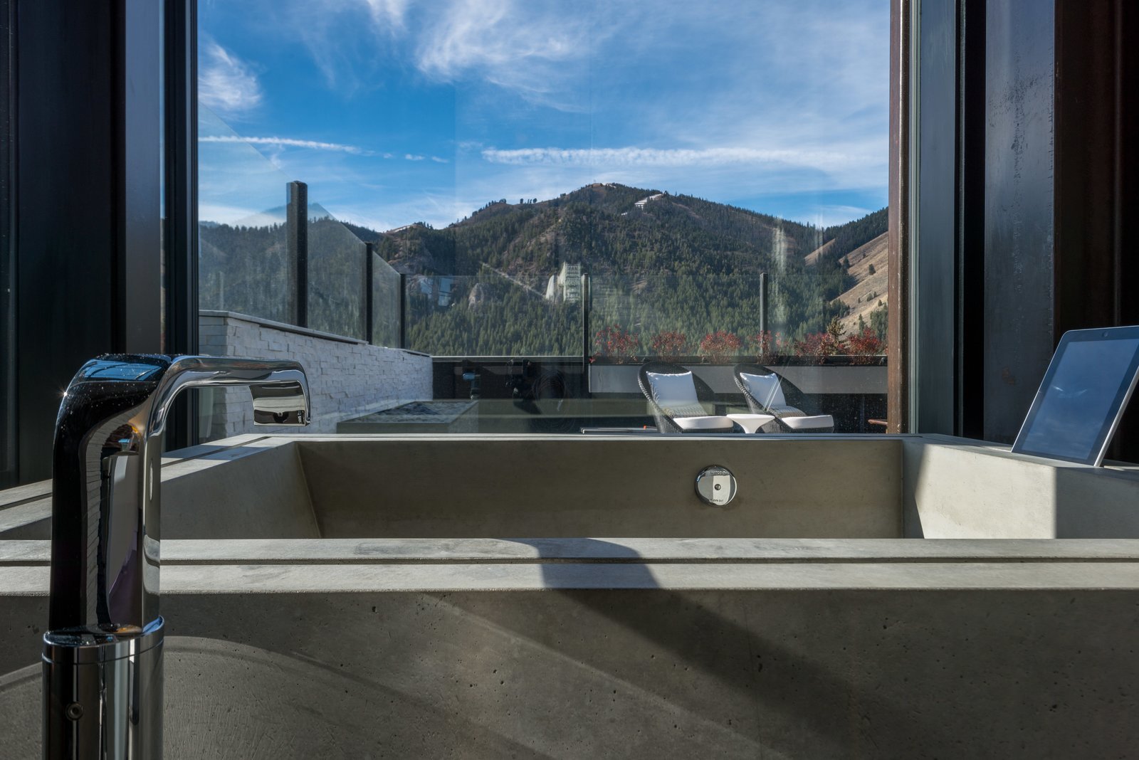 Picture of Photo 1 of 63 in Idaho Penthouse by Scott Jordan - Dwell