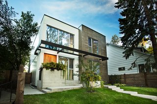 Slim Is in For These 10 Skinny Homes - Photo 10 of 10 -