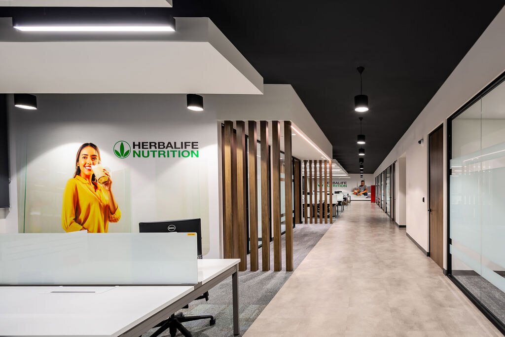 Photo 10 of 14 in Herbalife by usoarquitectura - Dwell