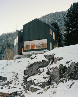 Quietly Swiss - Photo 9 of 9 -