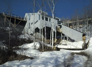 Mountain House in Aspen, Colorado / by Harry Weese, 1969
