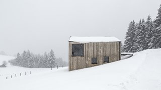 Stable in the Landscape - Photo 3 of 17 -