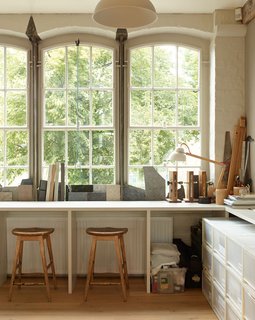 Interview with Leslie Williamson - Photo 10 of 31 - Handcrafted Modern: At Home with Midcentury Designers