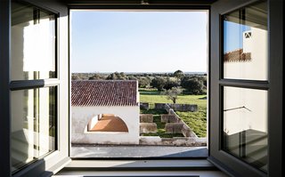 A Portuguese village reimagined as an architectural hotel by Eduardo Souto de Moura - Photo 12 of 15 -