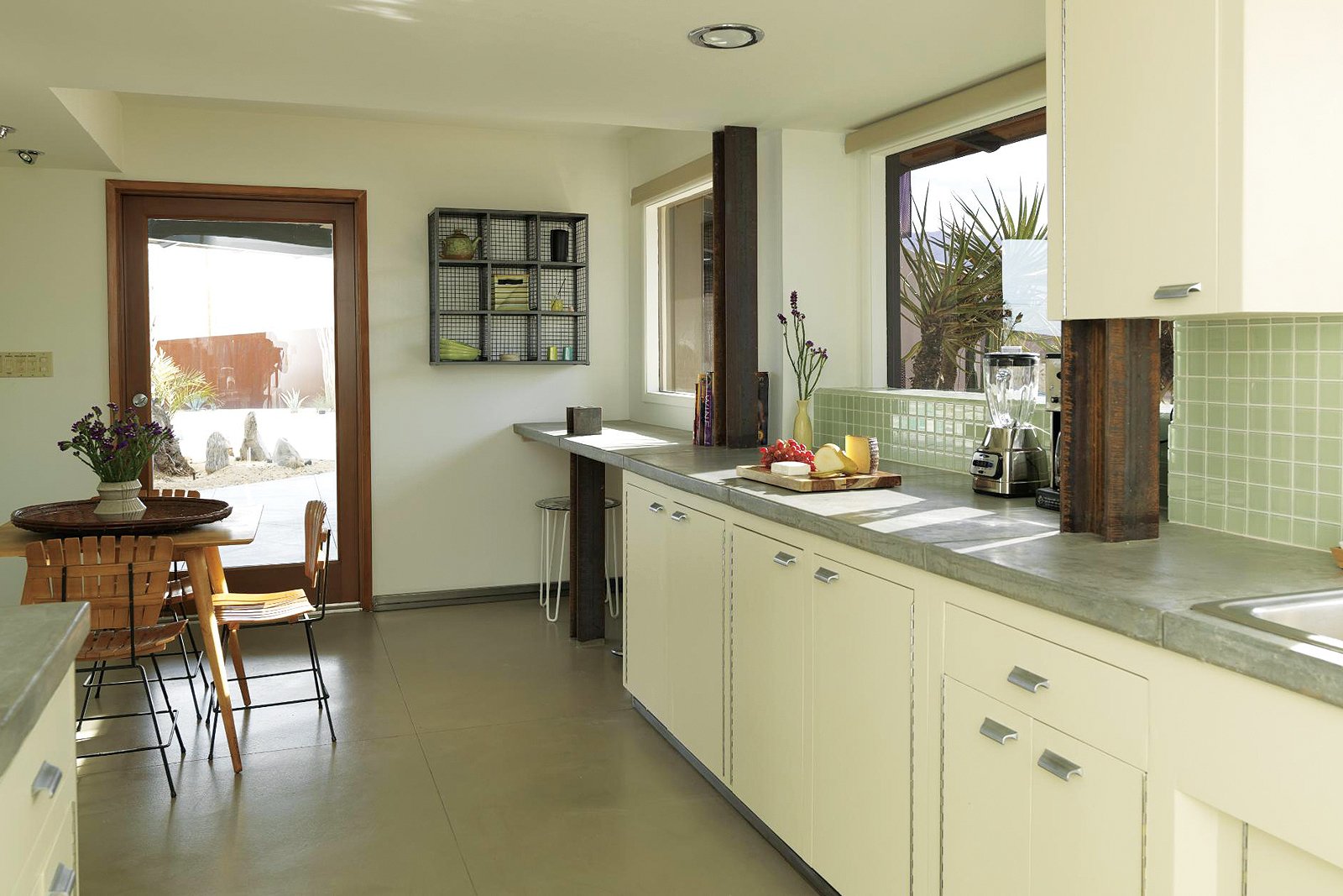 Photo 8 of 11 in The Wheelhouse by BoutiqueHomes Dwell