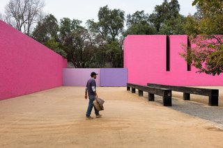 Before his passing in 1988, Barragán left instructions to recreate the paint colors carefully selected for his projects. They often involve mixtures of several colors, as these shades were not widely used at the time the home was built.