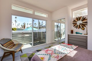 All units at Palm Canyon Mobile Club tout indoor/outdoor living.
