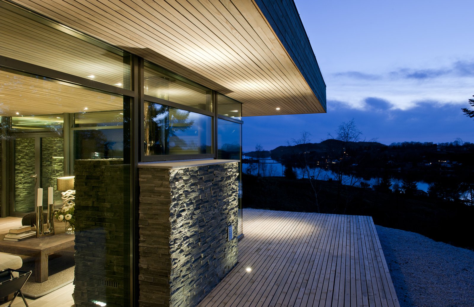 Photo 5 of 11 in Cabin GJ9 by Gudmundur Jonsson Architect Dwell