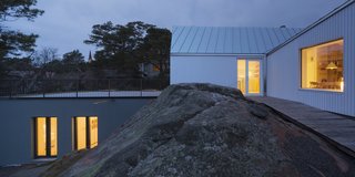 A Modern Finnish Villa That Grows Out of a Seaside Cliff - Photo 4 of 11 -