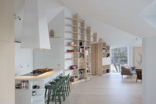 A Modern Finnish Villa That Grows Out of a Seaside Cliff - Photo 7 of 11 -