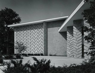First Presbyterian Church of Dearborn, Michigan by Alden B. Dow - Photo 4 of 6 -