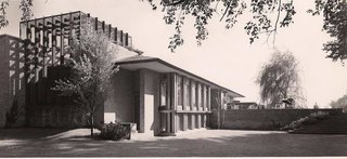 The Dr. Charles MacCallum Residence by Alden B. Dow - Photo 4 of 5 -