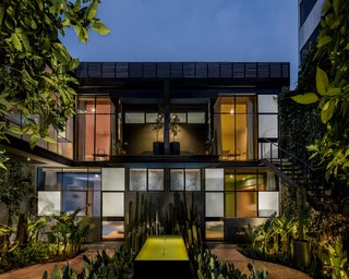 Ignacia Guesthouse Balances Historic and Modern In Mexico City - Photo 4 of 6 -