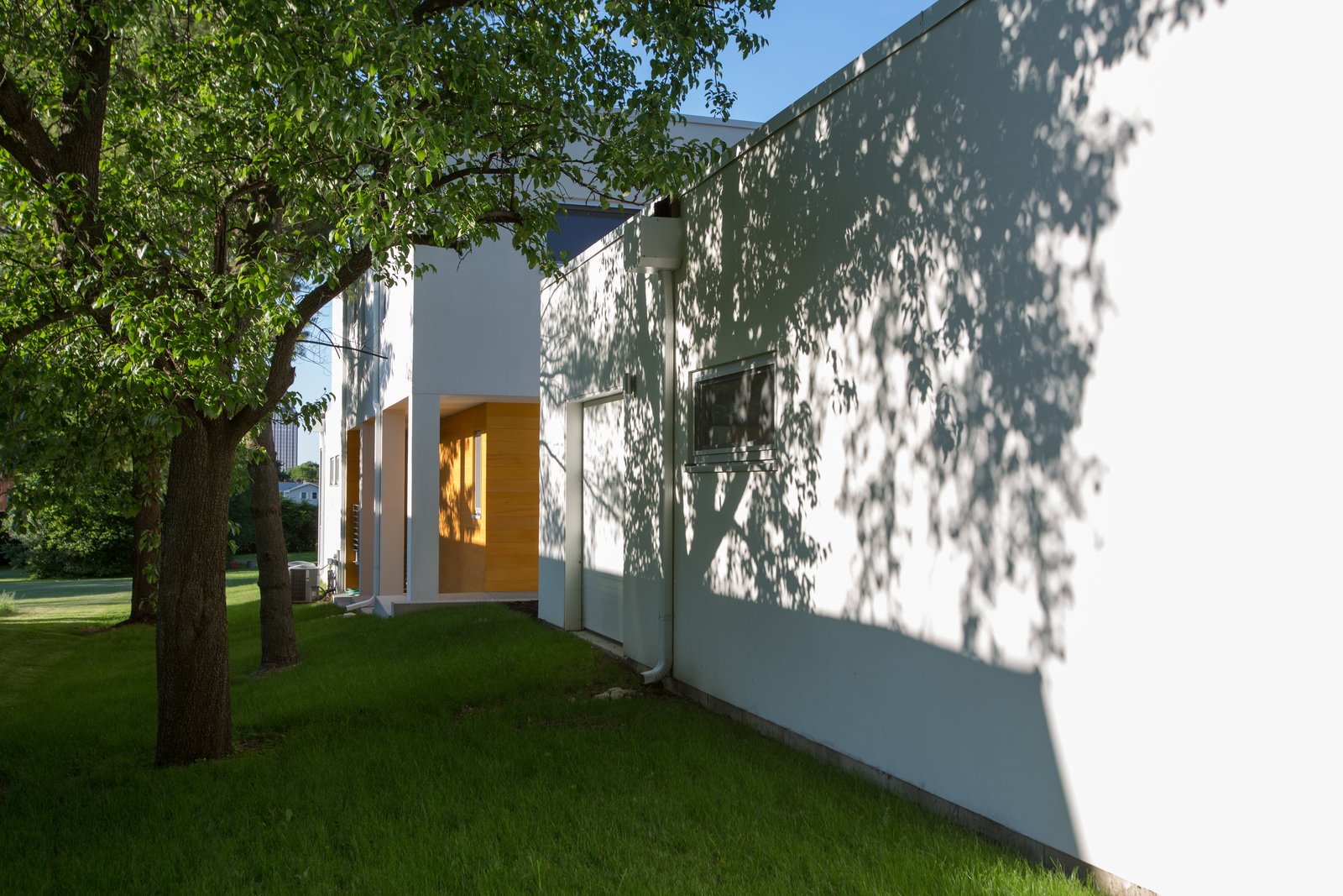 Photo 7 of 23 in Itasca Modern by RS2 Architects - Dwell