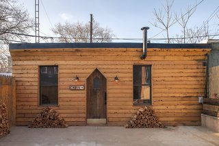 Williamsburg's Western-style Lodge Unites Traveling Creatives - Photo 2 of 7 -