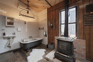 Williamsburg's Western-style Lodge Unites Traveling Creatives - Photo 4 of 7 -