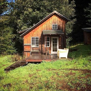 12 Cabin Escapes to Inspire Your Next Weekend Getaway - Photo 3 of 13 -