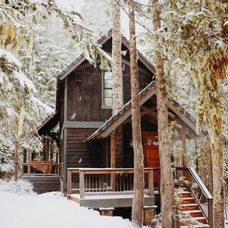 12 Cabin Escapes to Inspire Your Next Weekend Getaway - Photo 8 of 13 -