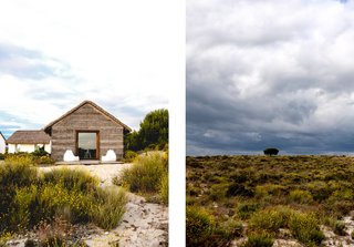 Portugal’s Thatched-Roof Beach Cabins Bring the Outdoors In - Photo 2 of 5 -