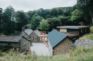 How a Steam-Bent Home Took Shape in Cornwall - Photo 2 of 10 -