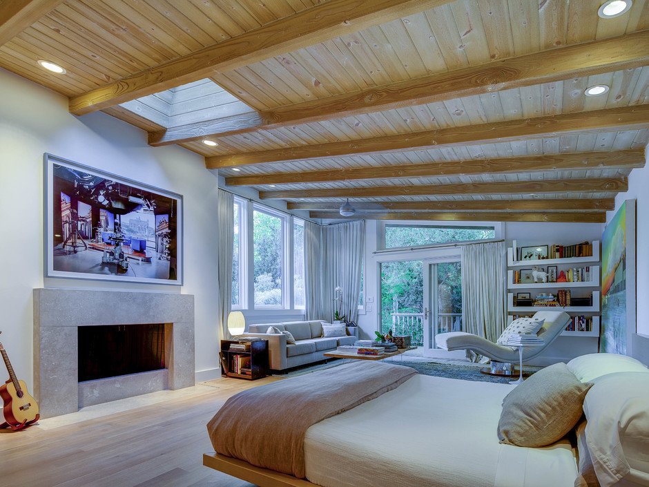 Photo 13 of 16 in Midcentury Post and Beam In Fryman Canyon by Luxury